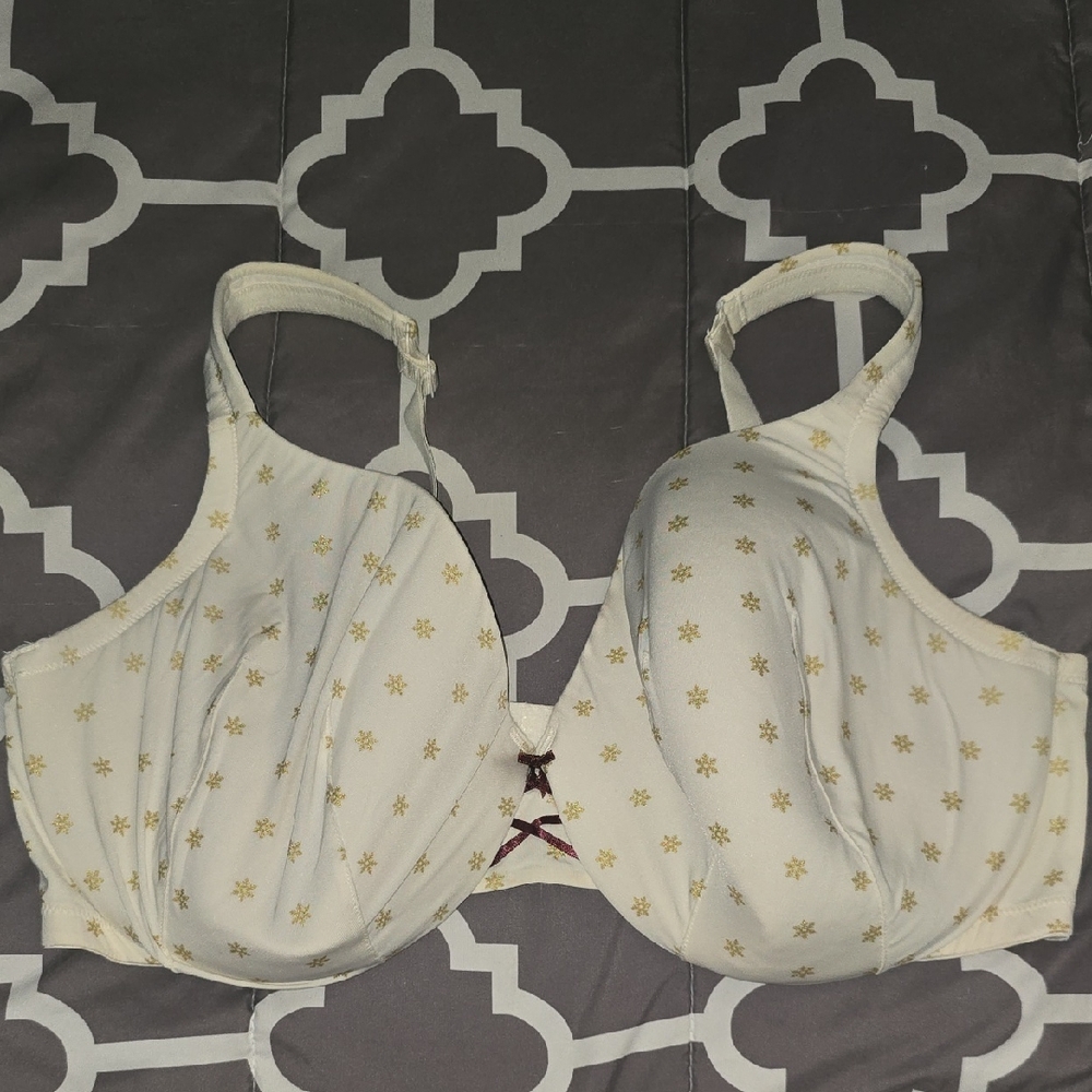 Cacique Cream and Gold Bra